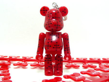 BE@RBRICK Birthday Happy EAMES RED 70%